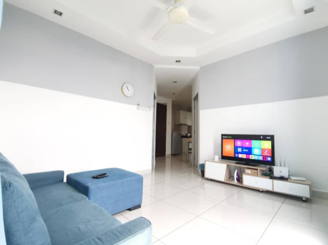 Homestay Kuala Lumpur ; Terminal Tbs ; Bukit Jalil מראה חיצוני תמונה