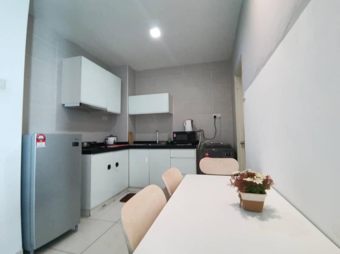 Homestay Kuala Lumpur ; Terminal Tbs ; Bukit Jalil מראה חיצוני תמונה