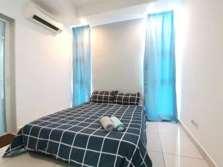 Homestay Kuala Lumpur ; Terminal Tbs ; Bukit Jalil מראה חיצוני תמונה