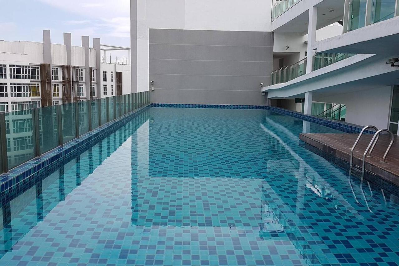 Homestay Kuala Lumpur ; Terminal Tbs ; Bukit Jalil מראה חיצוני תמונה